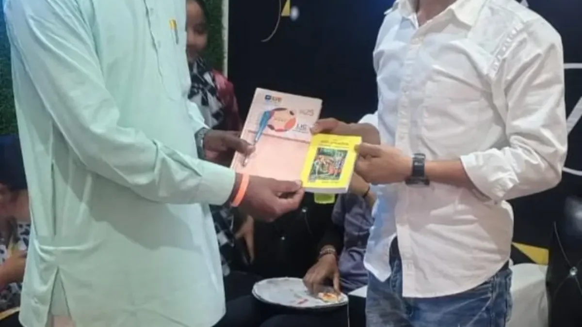 अध्यात्म अपनाओ नशा भगाओ अभियान।