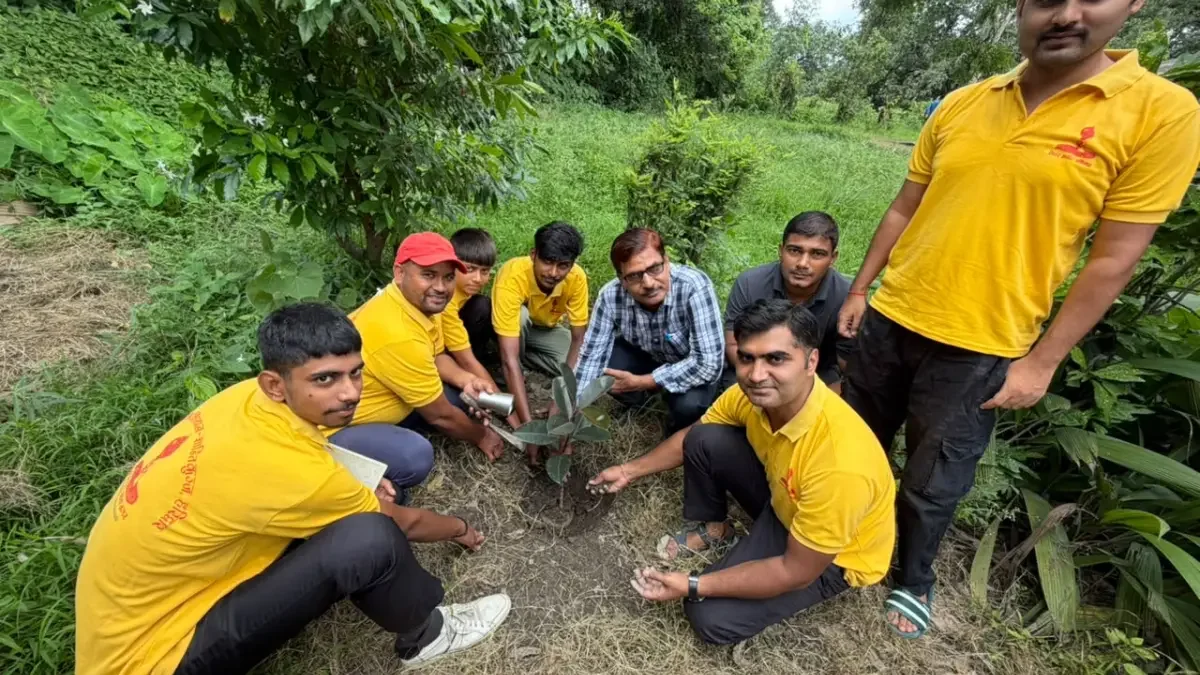 युवाओं द्वारा किया जा रहा व्यसन मुक्त समाज का निर्माण।